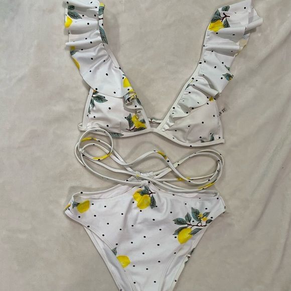 Lemon Print Ruffle Strap Bikini Set Med/Sm - Picture 2 of 7